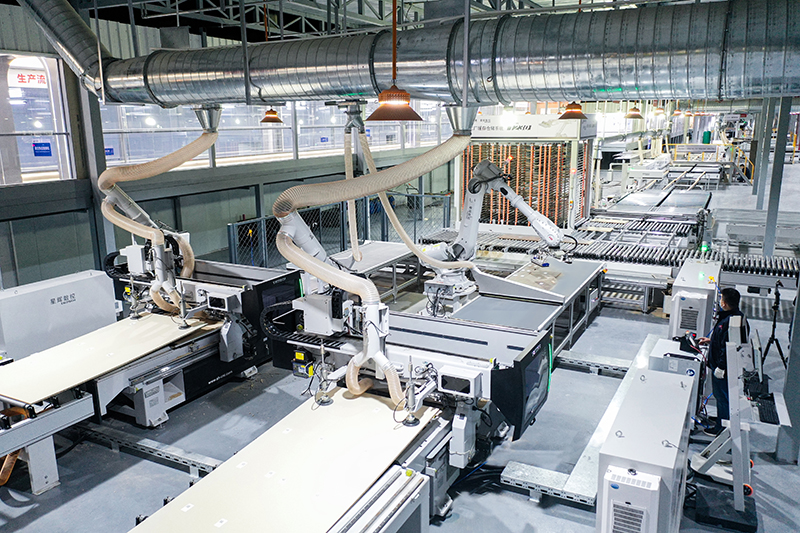 Élő közvetítés a GoldenHome CNC intelligens gyártásról